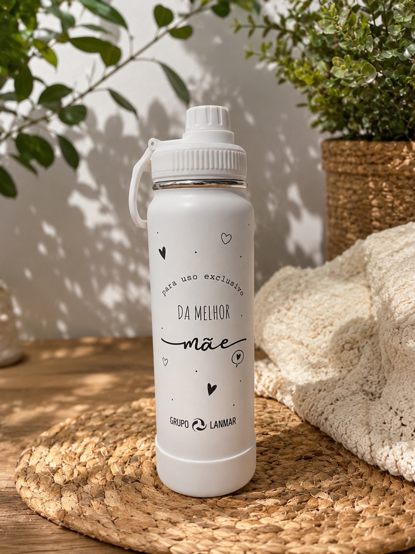 Presentes únicos para pessoas especiais 💖✨ Aqui, cada detalhe é feito com carinho para transformar momentos em lembranças inesquecíveis. 🎁 #presentesunicos #personalizados #garrafaspersonalizadas