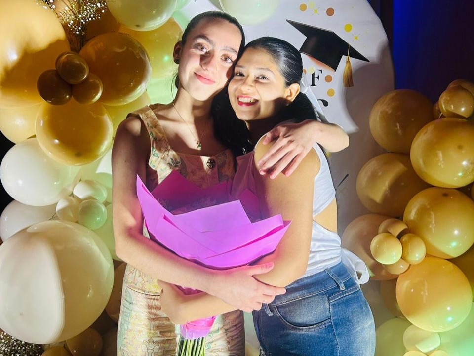 Honramos su perseverancia y celebramos sus logros, con sentimientos encontrados por el orgullo de verlos crecer y la nostalgia de saber que toca partir, felicitamos a nuestros graduados de preparatoria 2026🎓💙
A donde vayan lleven en su maleta personal, sus valores, seguridad en ustedes mismos, dedicación, respeto y responsabilidad y sobre todo la total confianza de que nuestro Señor camina con ustedes✨
Enhorabuena para nuestros jóvenes y sus familias, el Félix de Jesús Rougier siempre será su casa. ¡Hasta siempre!🤩👩🏻🎓🧑🏻🎓
#Prepa #Graduación #SomosFélix