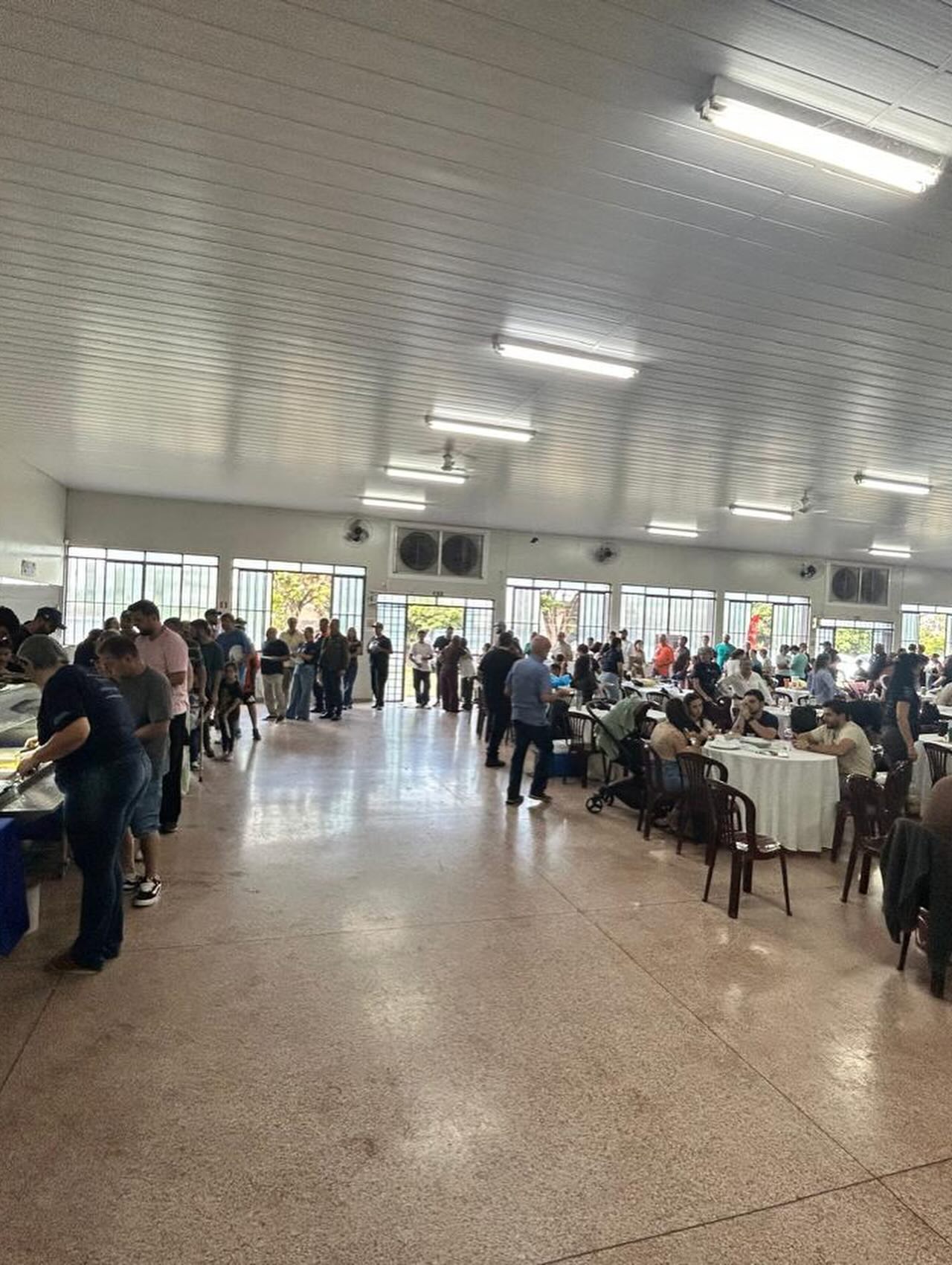 🙏 Agradecimento – 2ª Costelada dos Homens do MFC 🥩
Queremos agradecer de coração a todos que participaram da 2ª Costelada dos Homens do MFC! ❤️
Foi um momento muito especial de amizade, alegria, confraternização e união, que só foi possível graças à presença e à colaboração de cada um.
Nosso agradecimento especial a todos que ajudaram na organização, preparação e realização desse evento. Cada detalhe foi preparado com muito carinho!
Que Deus continue abençoando nossas famílias e fortalecendo cada vez mais a união dos homens do nosso Movimento. 🙏
Muito obrigado a todos! Até a próxima! 🥩🍻❤️