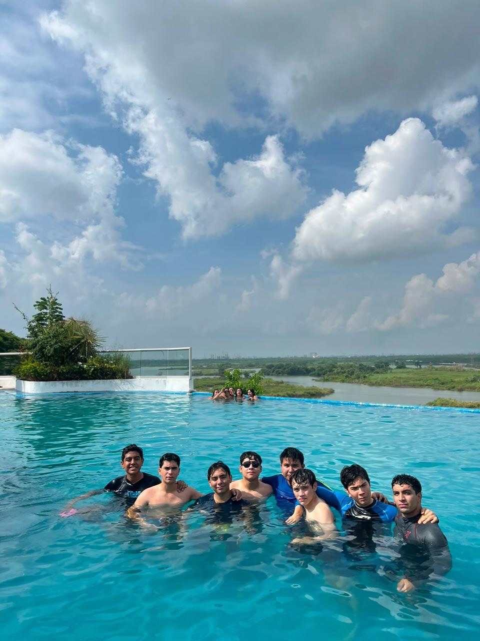 Bienvenida Prepa 2026🤩
Les deseamos un año lleno de éxitos, crecimiento y buenos momentos!
#Prepa #Bienvenida #SomosFélix
