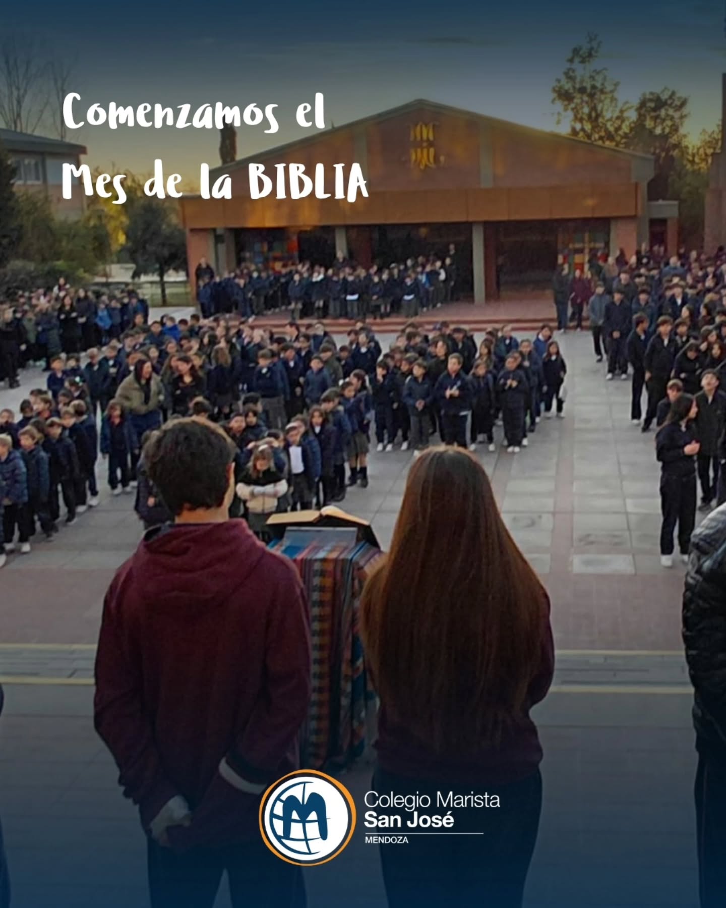 💫 𝗖𝗼𝗺𝗲𝗻𝘇𝗮𝗺𝗼𝘀 𝗲𝗹 𝗠𝗲𝘀 𝗱𝗲 𝗹𝗮 𝗕𝗶𝗯𝗹𝗶𝗮💫✨ El viernes, el Equipo de ERE del Nivel Secundario dio inicio al Mes de la Biblia con una hermosa Celebración de la Palabra.💫 Un momento para encontrarnos con Jesús a través de su Palabra, que nos guía, ilumina y acompaña cada día en nuestro camino como comunidad marista.💖 Al finalizar este día tan significativo, saludamos con cariño y agradecimiento a nuestros secretariasy secretario en su día, por el compromiso, la dedicación y el servicio que brindan cada día a nuestra comunidad educativa. 💙