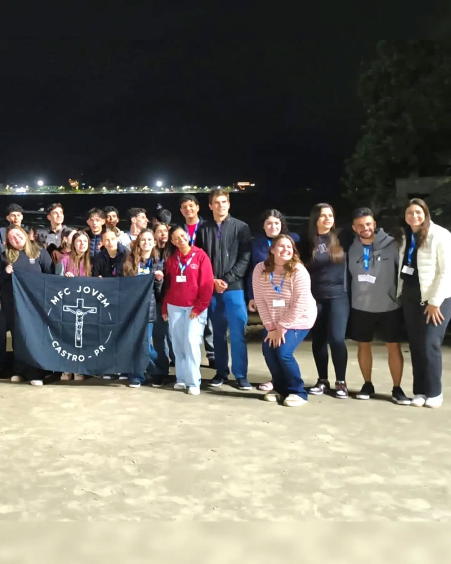 Nestes dias 12 e 13 de Setembro/2026, em Guaratuba/PR, acontece mais uma edição do ACAJOV, um momento especial de encontro, convivência, formação e espiritualidade para jovens.
Mais do que um acampamento, o ACAJOV é uma oportunidade para fortalecer a fé, construir novas amizades, refletir sobre a vida e descobrir a presença de Deus em cada caminho. São dias de muita alegria, partilha, música, oração, dinâmicas e experiências que ficam para a vida toda.
Em meio à beleza de Guaratuba, jovens se reúnem para viver uma experiência de fraternidade e renovação, colocando Cristo no centro de suas vidas e reconhecendo a importância da família, da amizade e da comunidade na caminhada de fé.
@mfcjovemmaringa
@mfc_guaratubapr
@mfcmaringa
@macmaringamfc
@mfcpr
@mfcbrasil
Acesse o nosso site: https://mfcmaringa.org.br
Siga e curta as nossas redes sociais!
Instagram: instagram.com/mfcmaringa
Facebook: facebook.com/movimentofamiliarcristaomga
Youtube: youtube.com/@mfcmaringa
#acajov #mfcjovem #mfc #mfcmaringa #mfcbrasil