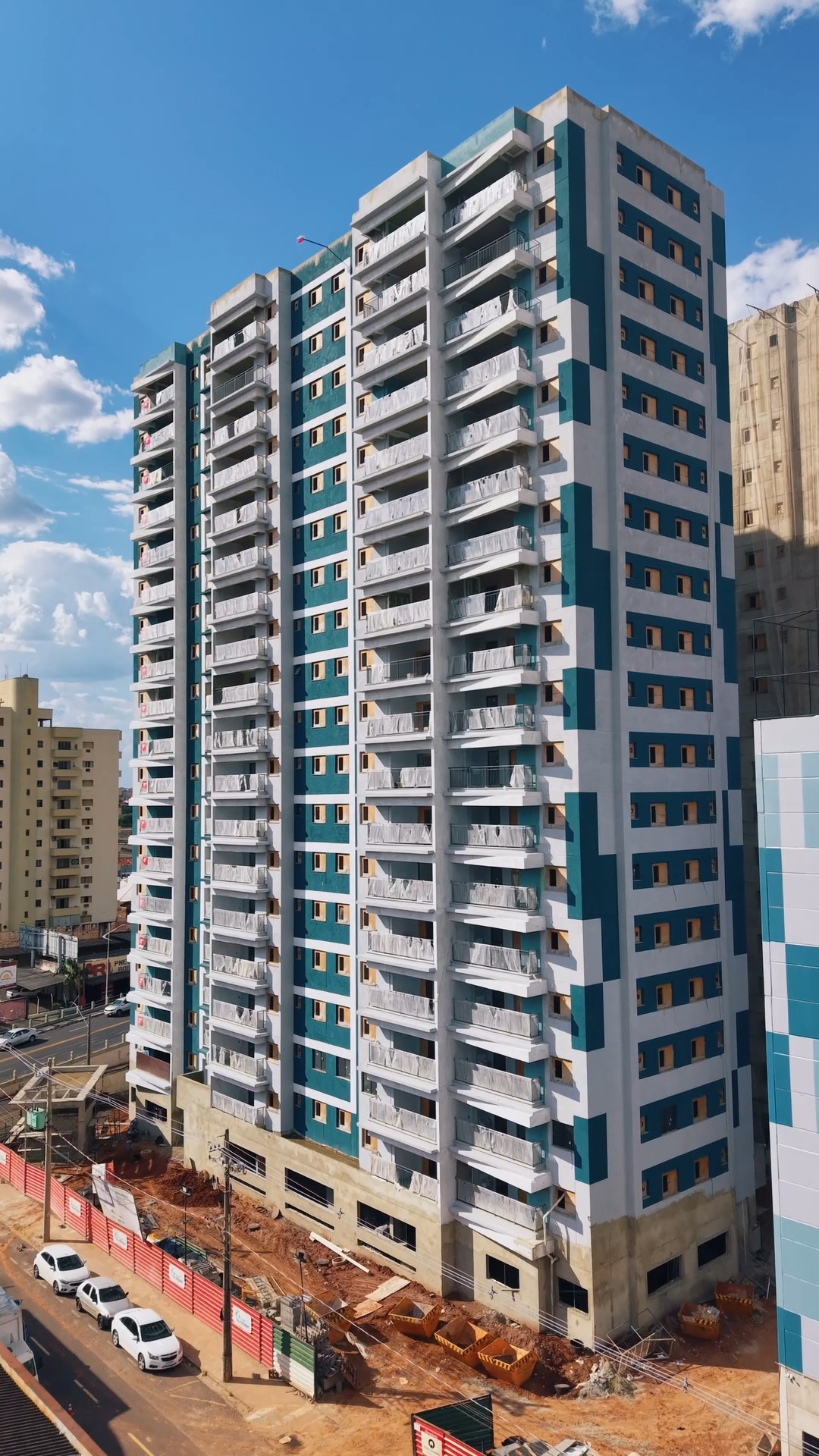 Acompanhe o progresso do Connect Impper e veja como está tomando forma o empreendimento que reúne mais de 15 espaços de lazer e uma localização estratégica na Av. Alberto Andaló.Quer conhecer o Connect Impper e saber mais sobre as unidades disponíveis? Acesse o link da bio e fale com o nosso time! 🦁 Acompanhe o progresso do Connect Impper e veja como está tomando forma o empreendimento que reúne mais de 15 espaços de lazer e uma localização estratégica na Av. Alberto Andaló.Quer conhecer o Connect Impper e saber mais sobre as unidades disponíveis? Acesse o link da bio e fale com o nosso time! 🦁